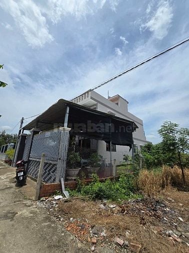 Nhà 1trệt, 1lầu, ST, Ấp 1, Tân Trạch, Cần Đước, LA, 330,4m2 thổ cư 