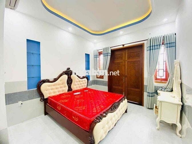 Nhà trệt 2 lầu 5 phòng ngủ sẵn 3 máy lạnh KDC Thới Nhựt 2