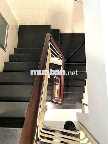 7 PHÒNG ĐƯỜNG 10M LẠC LONG QUÂN