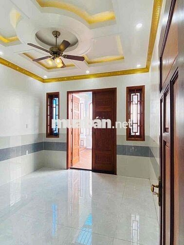 Nhà trệt 2 lầu 5 phòng ngủ sẵn 3 máy lạnh KDC Thới Nhựt 2