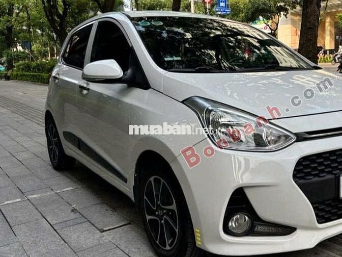 Grand i10 đời 2018. Xe trang bị nệm da, máy lạnh