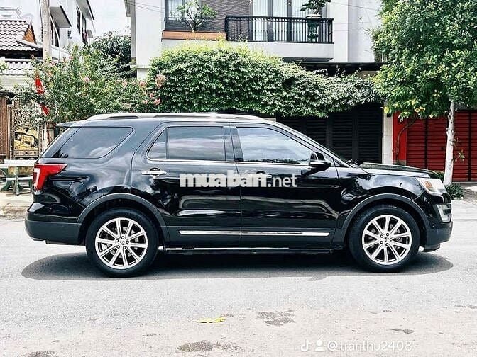 Ford Explorer 2016 2.3L Ecoboost - 102000 km