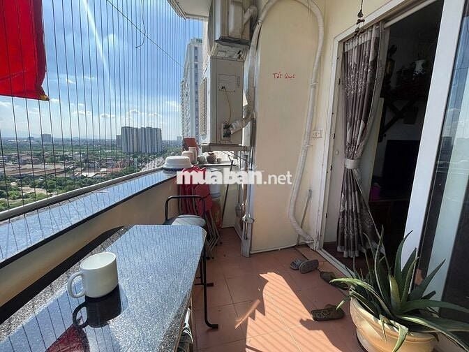 Bán gấp CH tại C6 Mỹ Đình 134m,3 ngủ full,căn góc, có slot ôtô giá 8tỷ