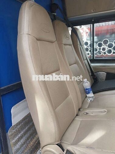 Ford Transit 2015 Van 6 ghế 900kg chạy giờ cấm