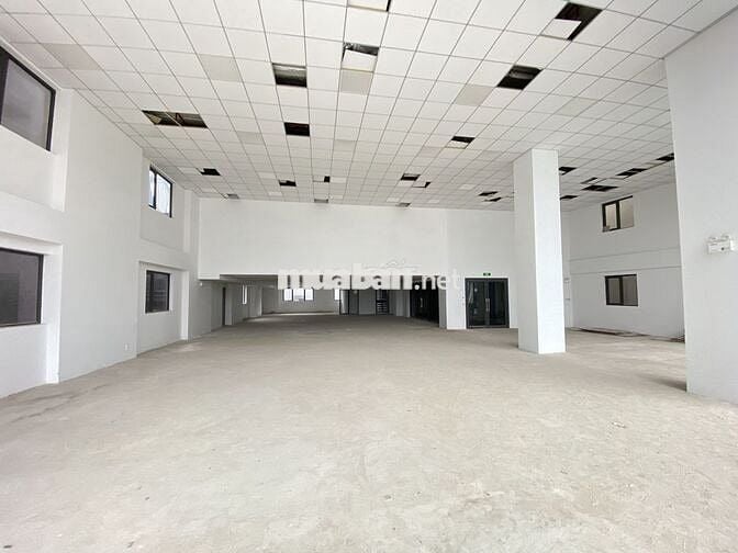 Cho thuê nhà mặt tiền nguyên căn mặt tiền đường Thủ Khoa Huân Q1