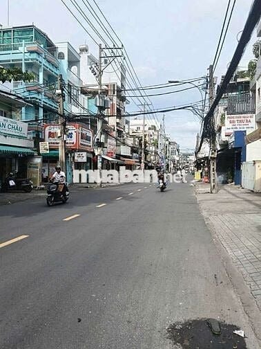 DT 4,5 X 18M MẶT TIỀN ĐƯỜNG LẠC LONG QUÂN