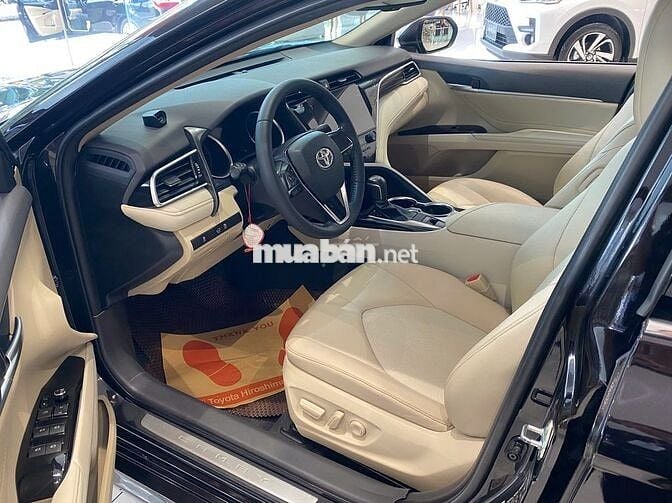 Toyota Camry 2019 2.0G - chính chủ - Bh chính hãng