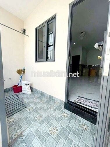 Nhà mới 2 phòng 3 máy lạnh hẻm CMT8