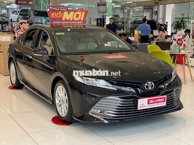 Toyota Camry 2019 2.0G - chính chủ - Bh chính hãng