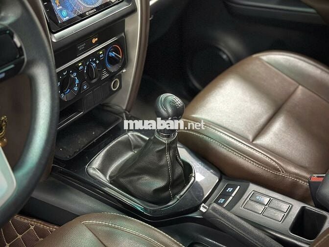Toyota Fortuner 2019 2.4G 4x2 MT - 20000 km