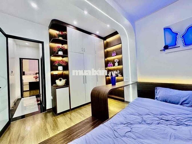 Siêu phẩm lõi quận Hai Bà, phố Hồng Mai, ngõ thông, nội thất xịn, 40m2