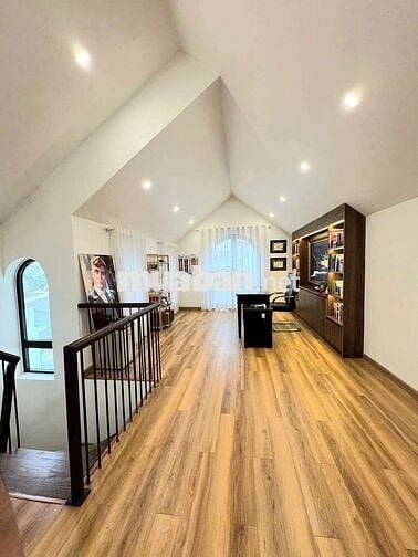 NHÀ MỚI 2 MẶT TIỀN NGAY KQH CHỈNH CHU ĐƯỜNG NGÔ QUYỀN - ĐƯỜNG Ô TÔ 8M