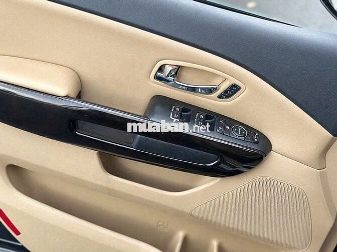 Kia Sedona 2021 2.2 DAT LUXURY - 68000 km