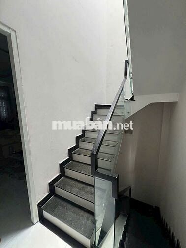 Bán Nhà 3 Tầng - Đường số 38 - 4,8tỷ - Hiệp Bình Chánh