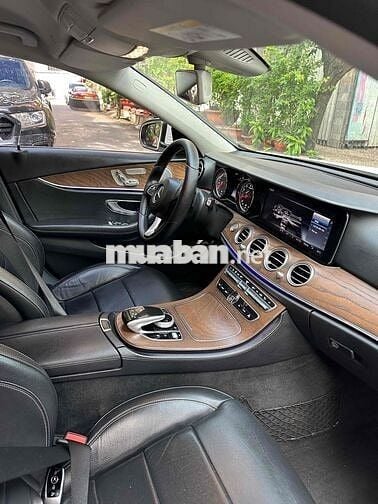 Mercedes Benz E Class 2018 E200 - 131000 km