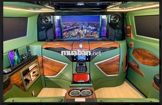Gia Đình Cần Bán Ford Tourneo 2019 - Xe Doanh Nhân