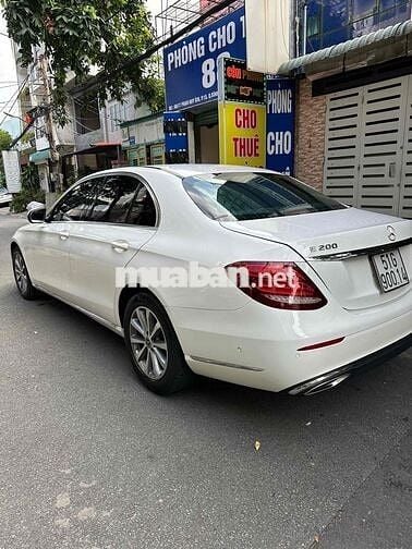 Mercedes Benz E Class 2018 E200 - 131000 km