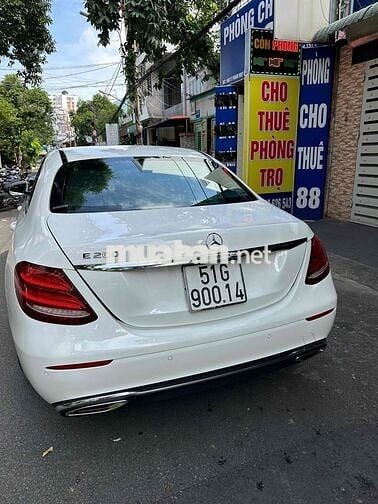 Mercedes Benz E Class 2018 E200 - 131000 km