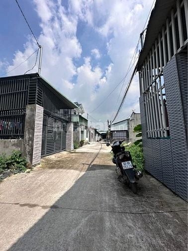 Bán nhà mặt tiền đường Tiền Lân 9 (đường TK 11 cũ) xã Bà Điểm 1 tỷ 050