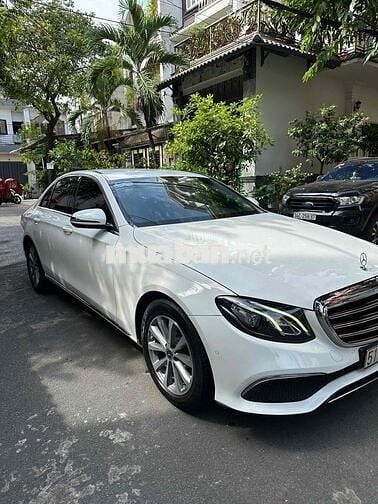 Mercedes Benz E Class 2018 E200 - 131000 km