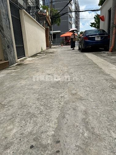 Bán nhà 8.8 tỷ xây 4 tầng ngay nguyễn duy trinh rẽ vào 