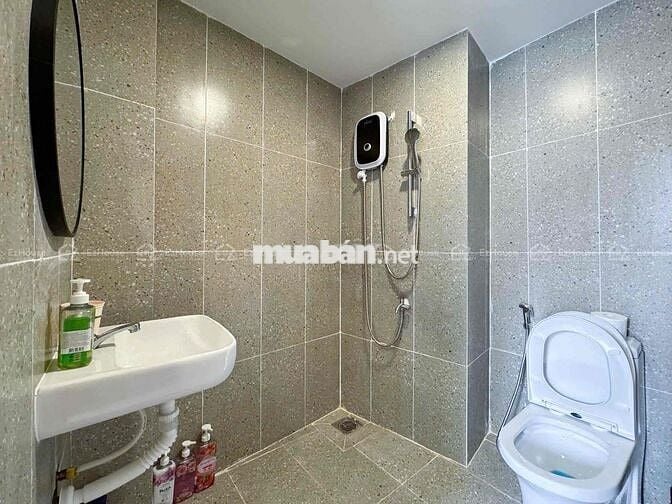 STUDIO BAN CÔNG FULL NỘI THẤT MỚI 100% MÁY GIẶT RIÊNG GẦN VIETTEL