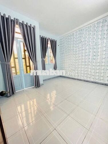 Chính Chủ Cần Bán Nhà Quận 12 Gần Chợ Hiệp Thành 2pn, 2wc Có ban công