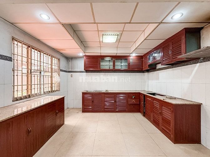 Bán nhà 4 tầng-80m2 đất- gần Ngã Tư Phú Nhuận