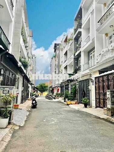 BÁN NHÀ NGAY ĐẦM SEN - KHU PHÂN LÔ VIP - HXH 7M TÔ HIỆU - GẦN 60M²