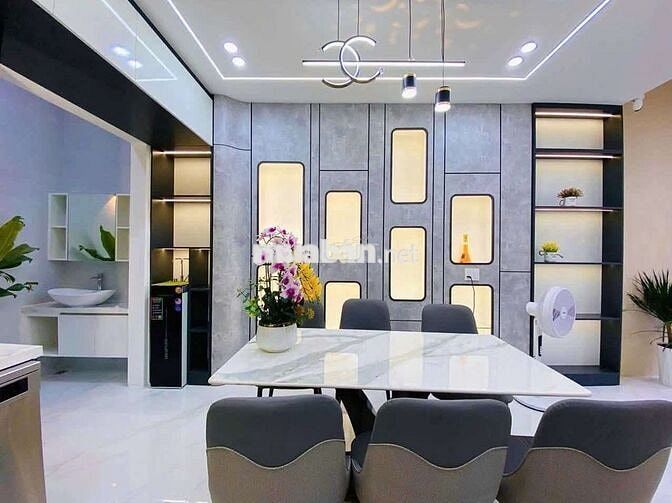 Nhà Tân Cổ Điển Đẹp có sân oto cách biển 300m đườg Dương Đức Hiền 7450