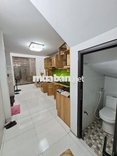 [HN - Định Công] Cho thuê nhà 4,5 tầng – 30 m²/sàn + sân 10 m²