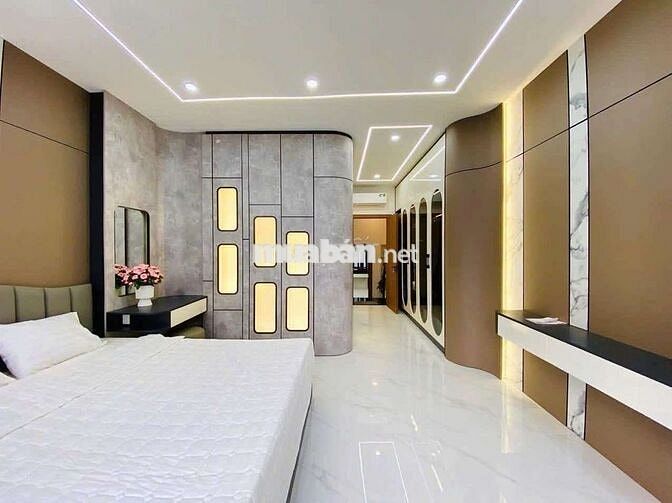Nhà Tân Cổ Điển Đẹp có sân oto cách biển 300m đườg Dương Đức Hiền 7450