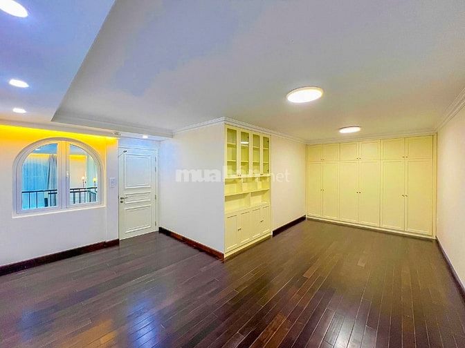 Bán Căn hộ Duplex tại Vista Verde tầng thấp gồm 6 phòng ngủ 356m2