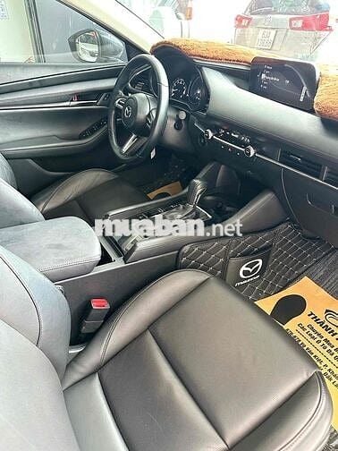 Mazda 3 2023 Luxury - 27000 km