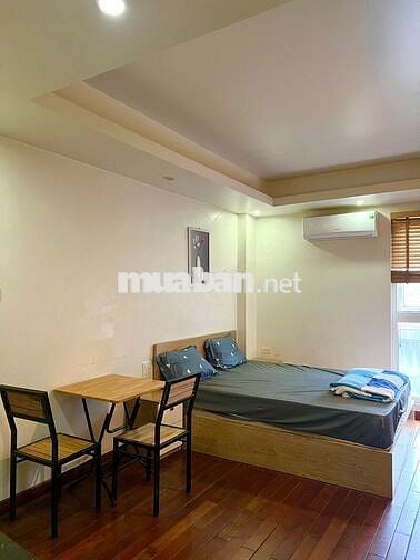 Căn hộ studio 30m vuông có thang máy cách Hồ Gươm 1500m .