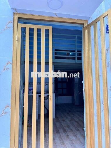 Cần cho thuê gấp nhà nguyên căn hẻm xe hơi. hẻm 84/
