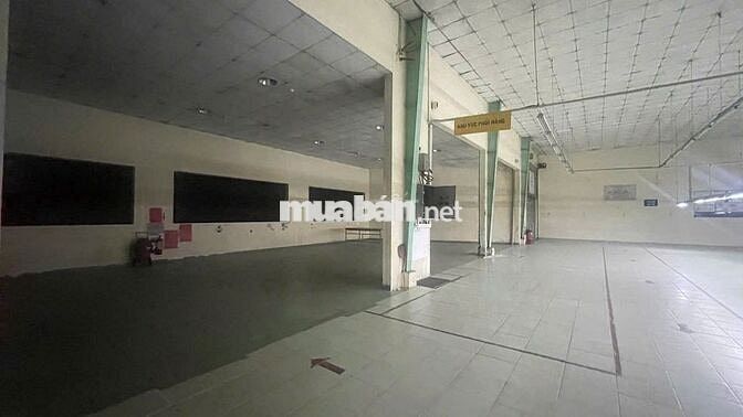 cho thuê nhà 3 lầu đường nguyễn văn linh , Cách KCX tân thuận 150m