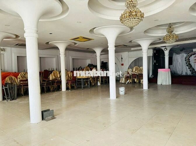 cho thuê nhà 3 lầu đường nguyễn văn linh , Cách KCX tân thuận 150m