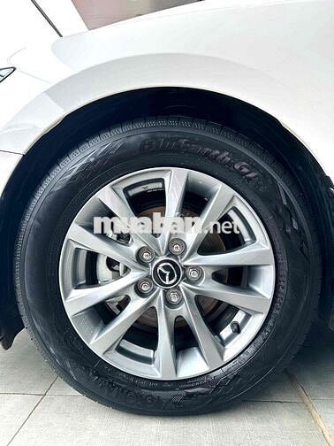 Mazda 3 2023 Luxury - 27000 km