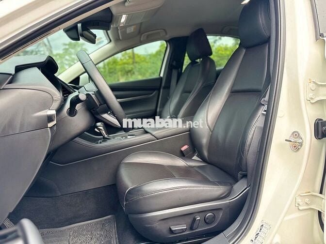 Mazda 3 Bản 1.5AT luxury 2020 - Xe Cá Nhân