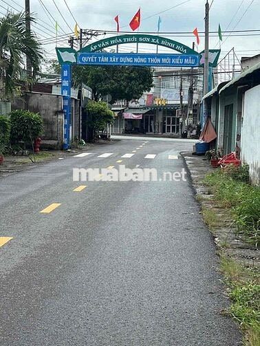 Cho thuê 3000m2 đất kèm nhà mặt tiền đường cây dương bình hoà