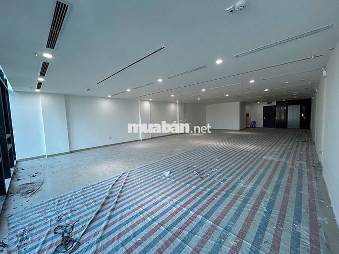 TÒA NHÀ LÔ GÓC 2 MẶT TIỀN– 216 TRỊNH ĐÌNH CỬU – VỊ TRÍ VÀNG KINH DOANH