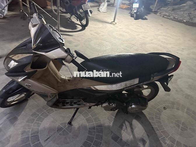 xe yamaha nouvo 4 nhựt dời 2012