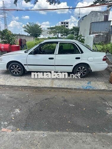 Toyota Corolla 2001 - 100000 km