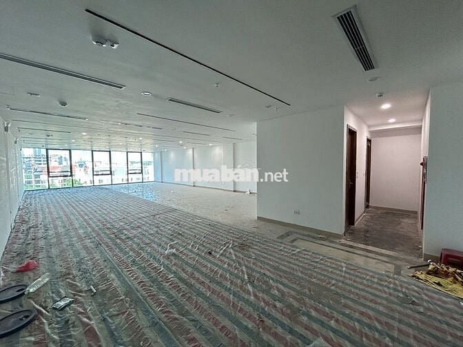 TÒA NHÀ LÔ GÓC 2 MẶT TIỀN– 216 TRỊNH ĐÌNH CỬU – VỊ TRÍ VÀNG KINH DOANH