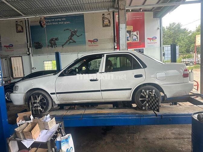 Toyota Corolla 2001 - 100000 km