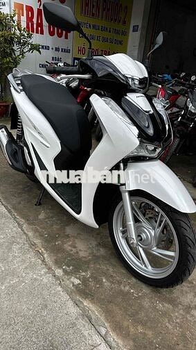SH 160 ABS 2024 trắng đen 22108 ( hỗ trợ góp )