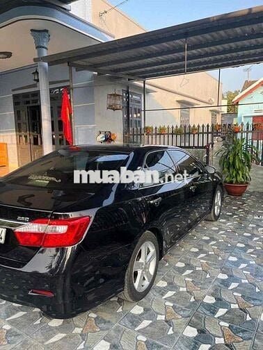Toyota Camry 2013 2.5Q - 180000 km