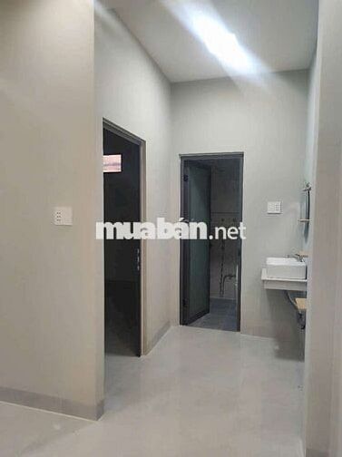 Nhà 1T1L 𝐍𝐠𝐚𝐲 𝐊𝐂𝐍 Trảng Bàng, DT 105m2 xây kiên cố, SHR, 975tr