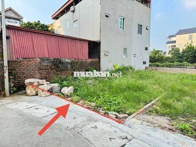 Bán gấp 80m đất vị trí vàng tại Mê Linh, Hà Nội - gần trung tâm xã